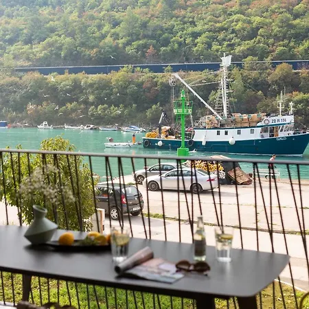Cool @port Plomin